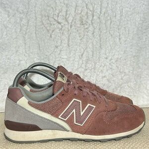 New Balance 696 Womens Winter Seaside Suede Fashion Sneakers Shoes SZ US 8